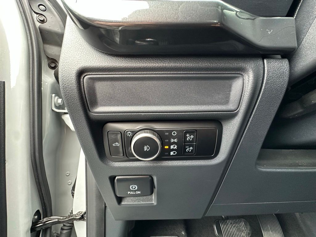 2024 Ford F-150 STX - Photo 3