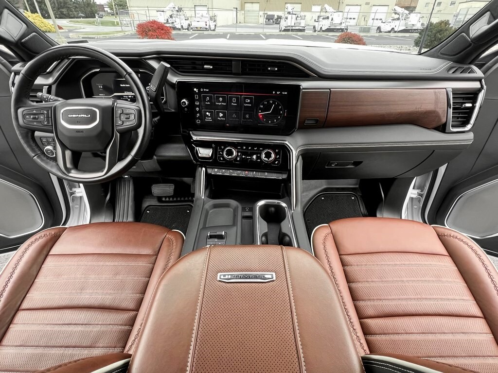 2024 Gmc Sierra HD Denali Ultimate photo 3