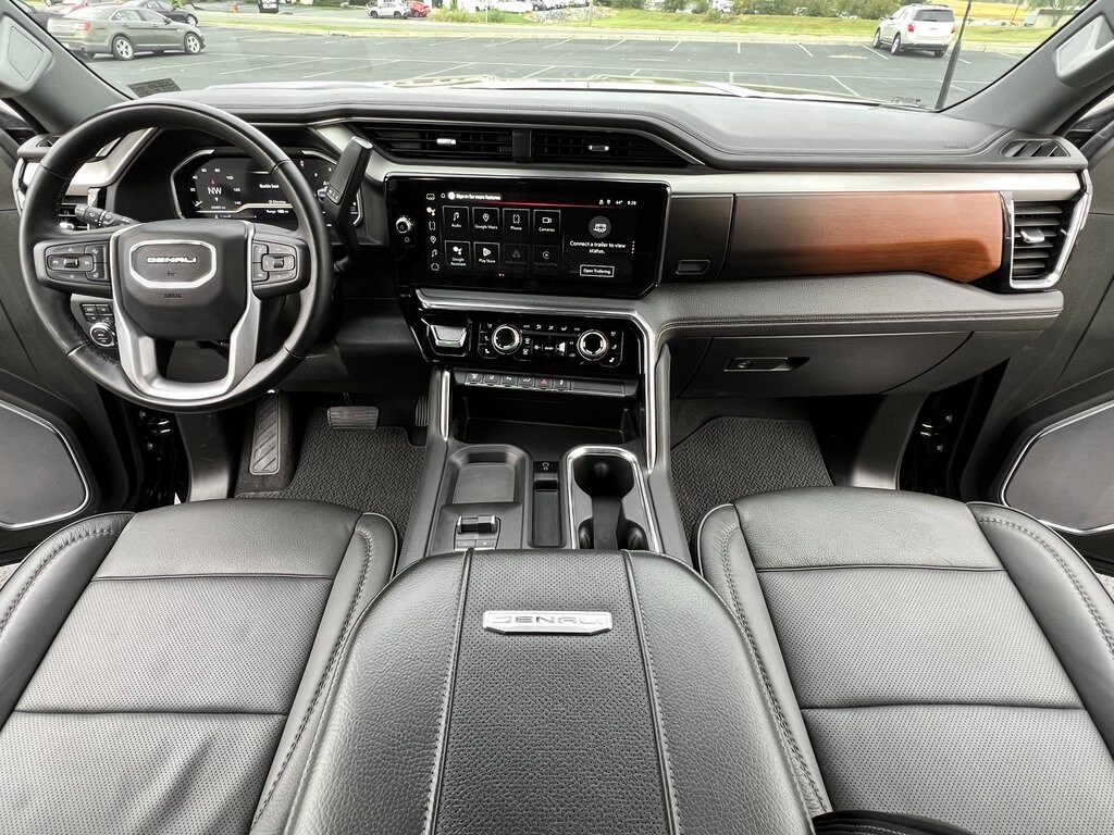 2024 Gmc Sierra HD Denali photo 3