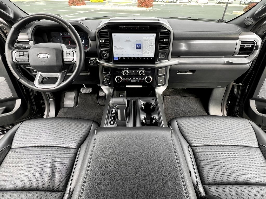 2024 Ford F-150 Lariat photo 3