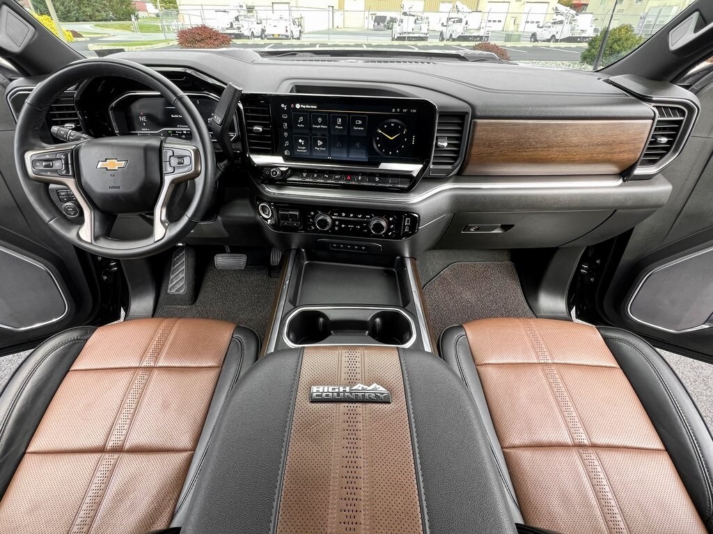 Used 2024 Chevrolet Silverado 2500HD High Country Truck