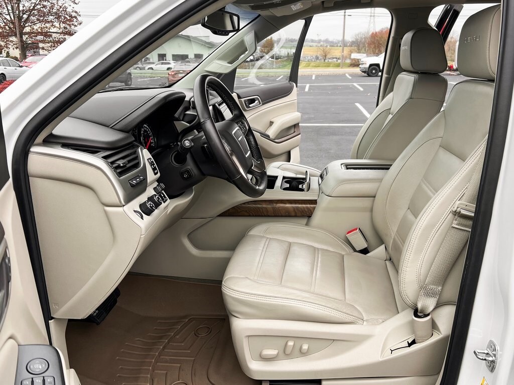 2019 Gmc Yukon Denali photo 2