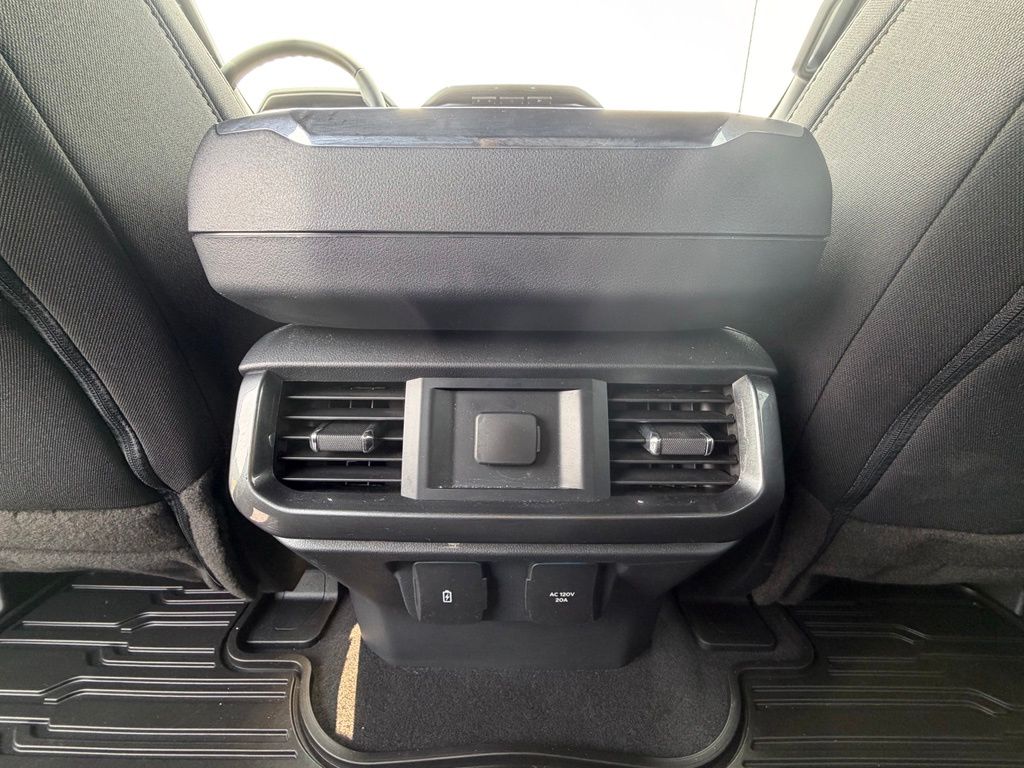 2023 Ford F-150 XLT - Photo 7