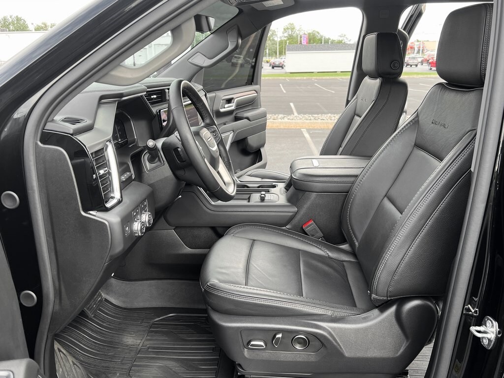 2024 Gmc Sierra HD Denali photo 2