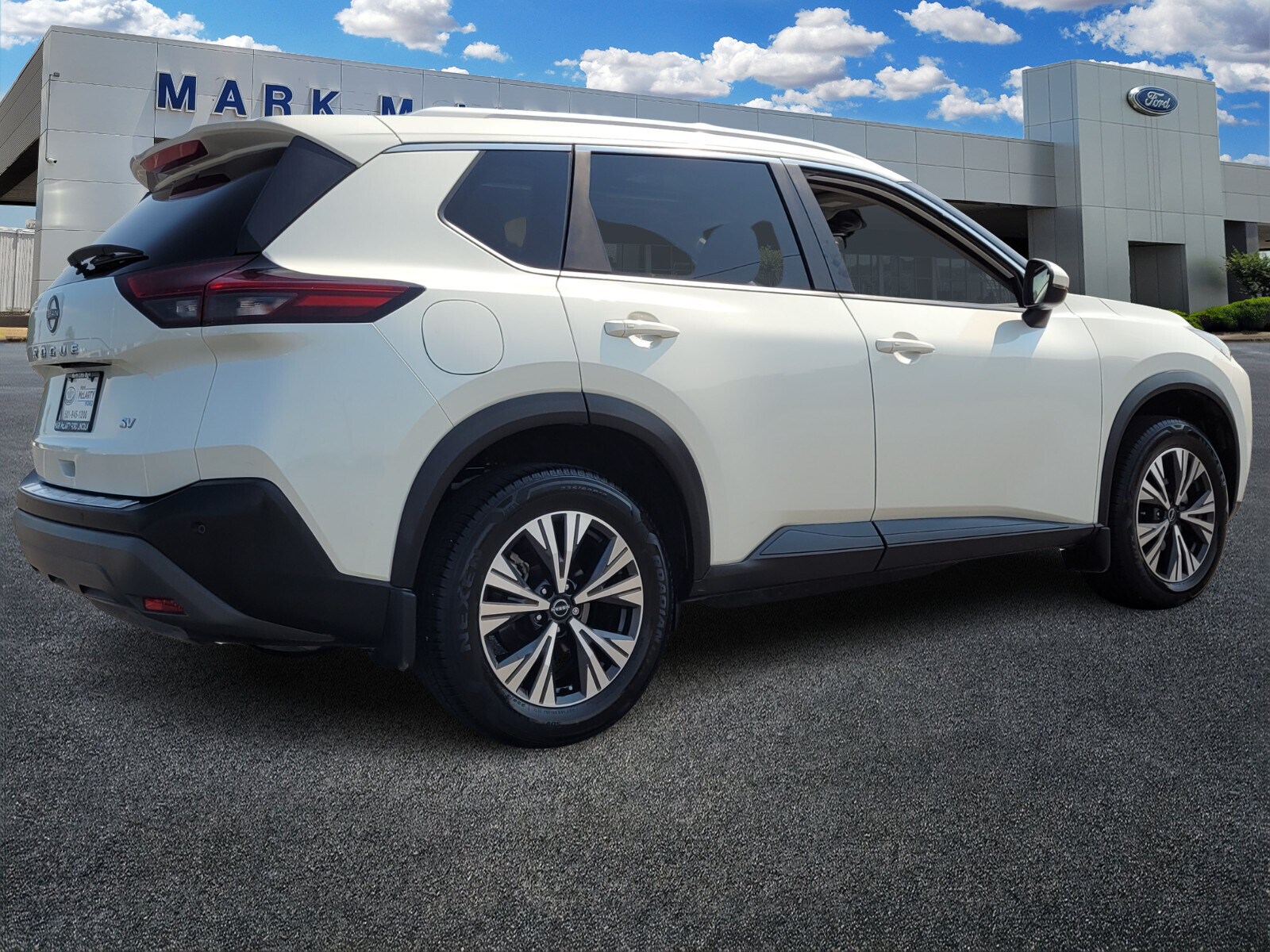 2022 Nissan Rogue SV photo 3
