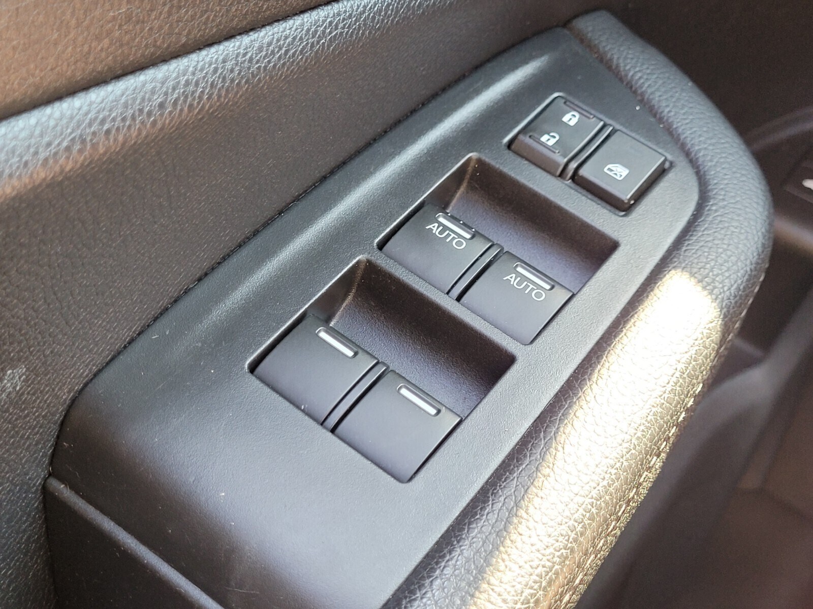 2022 Honda Pilot Elite - Photo 30