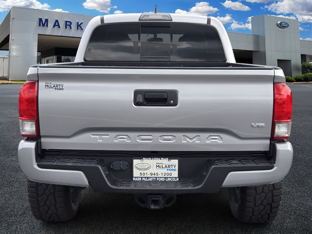 Used 2017 Toyota Tacoma  Truck Double Cab