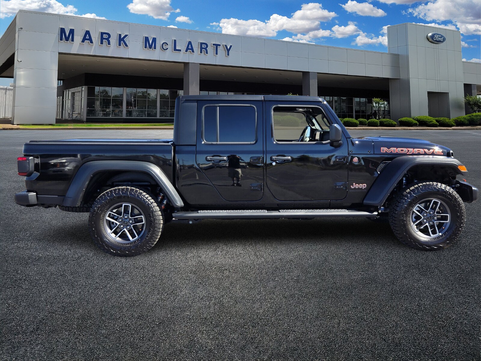 2025 Jeep Gladiator Mojave photo 2