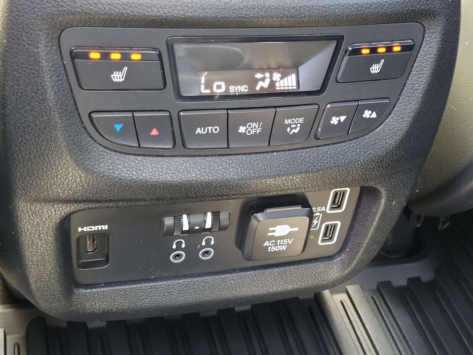 2022 Honda Pilot Elite - Photo 12