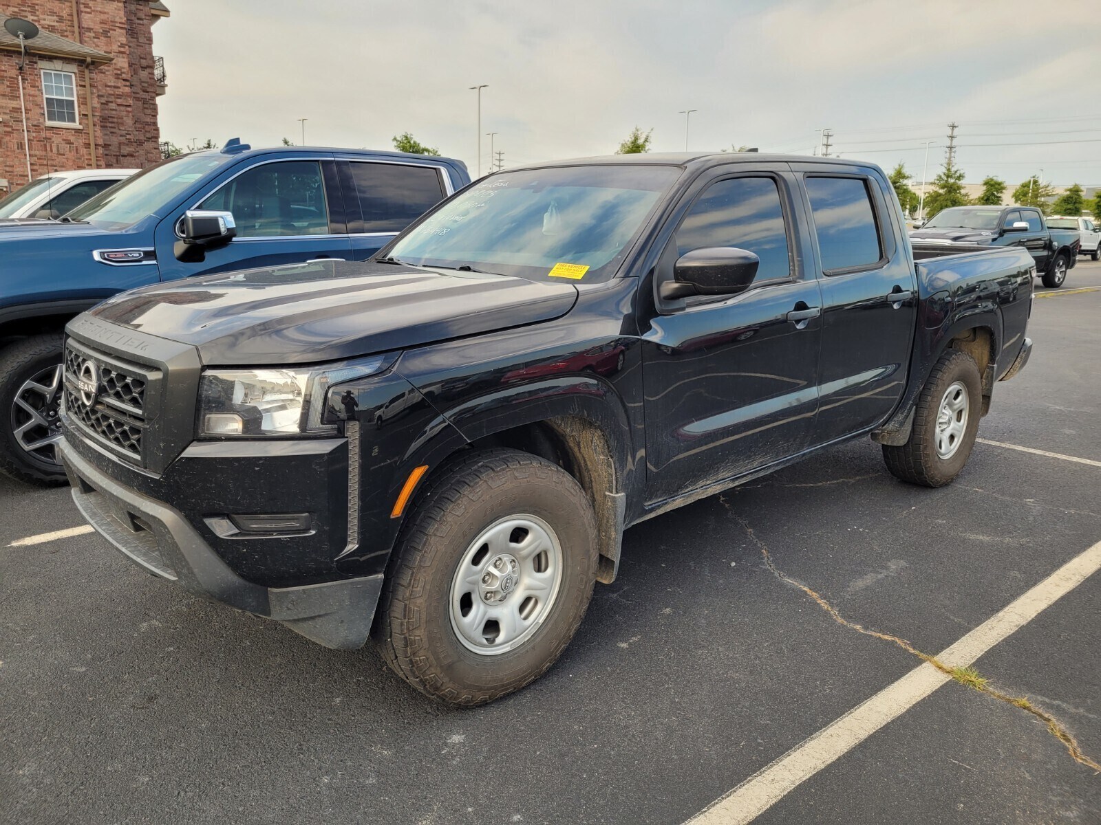 2022 Nissan Frontier S photo 3