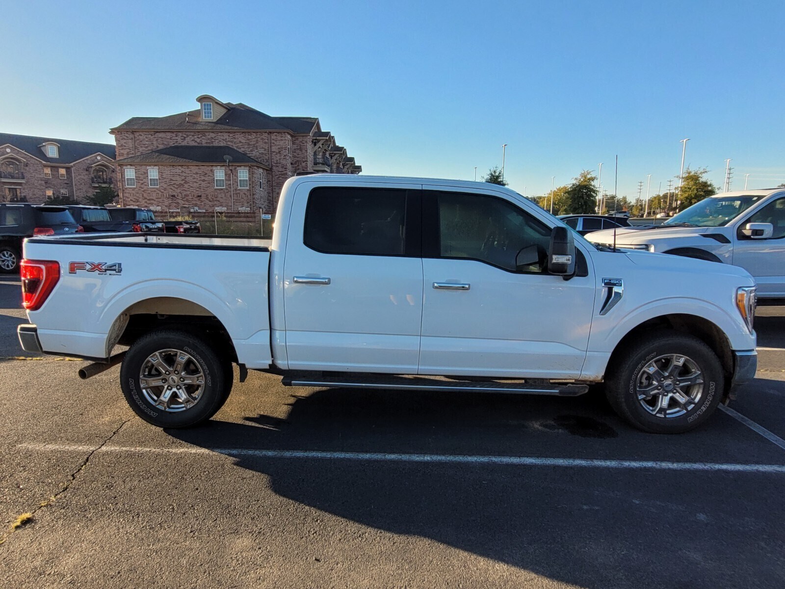 2021 Ford F-150 XLT photo 2