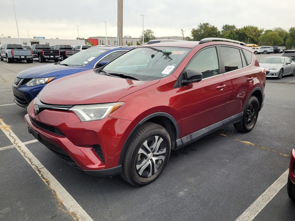 Used 2018 Toyota RAV4 LE SUV
