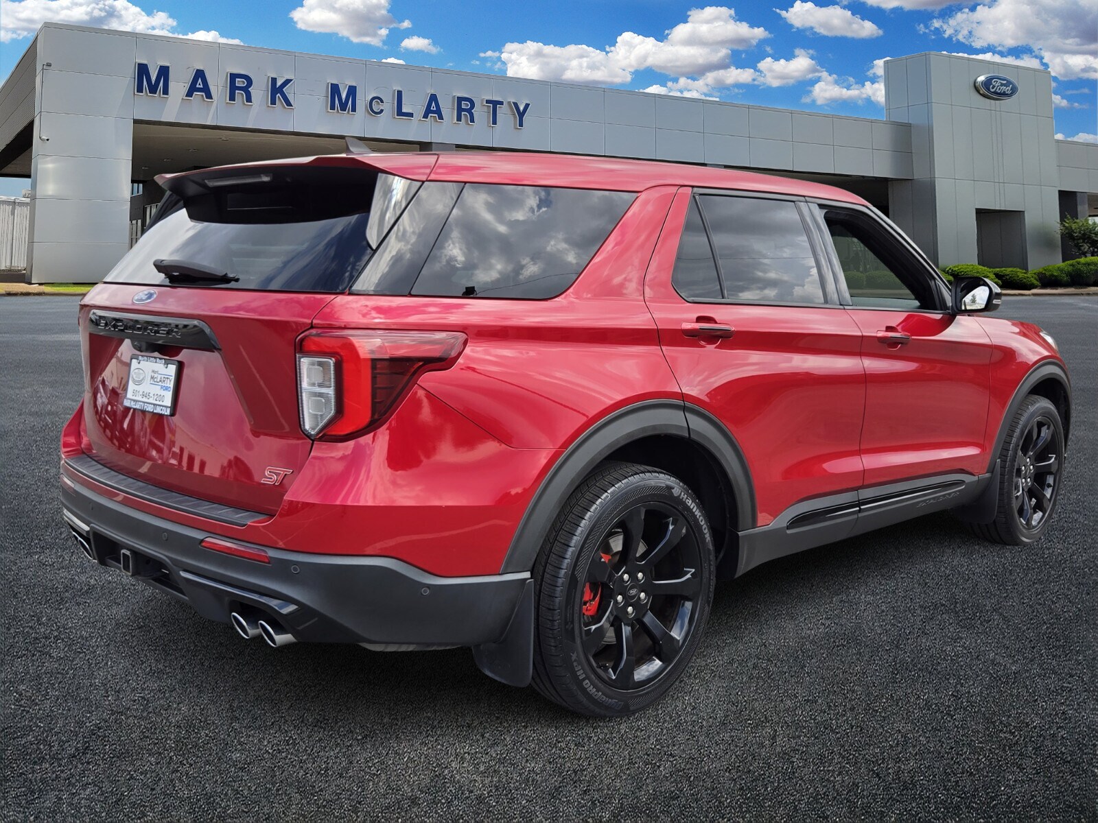 2022 Ford Explorer ST photo 3