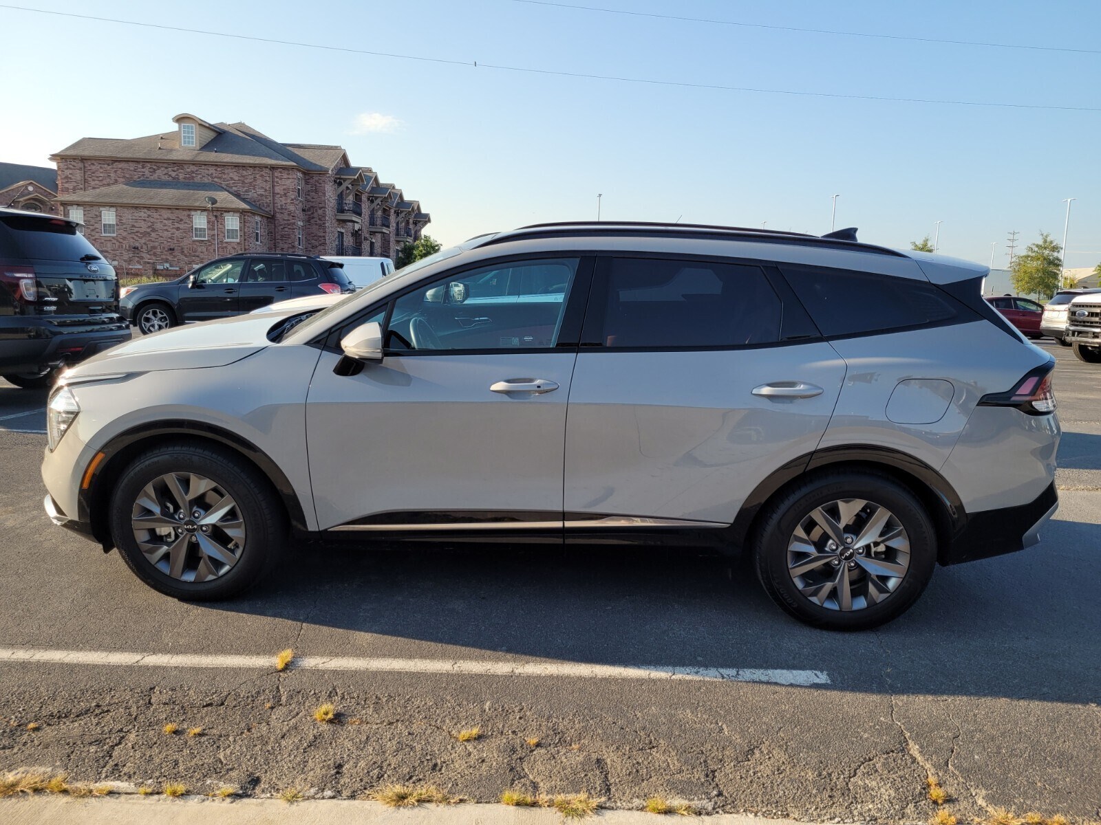 2024 Kia Sportage SX photo 4