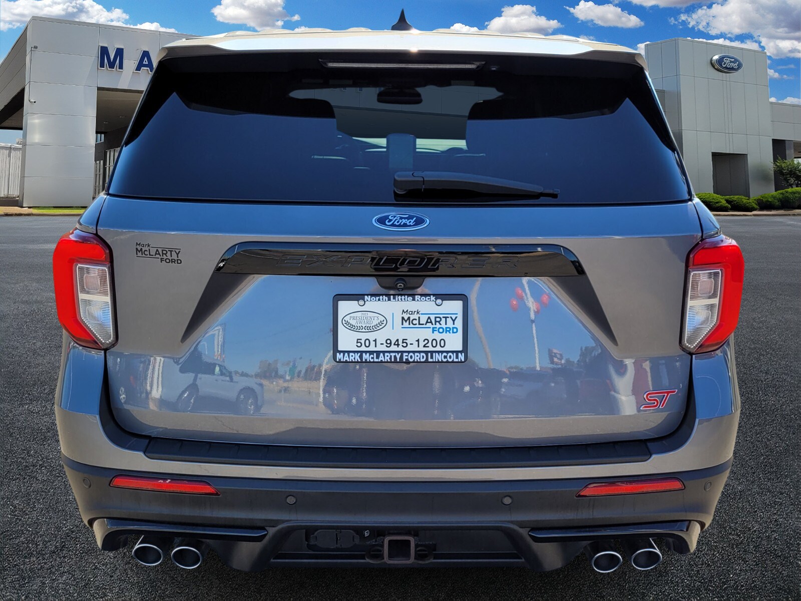 2022 Ford Explorer ST photo 4