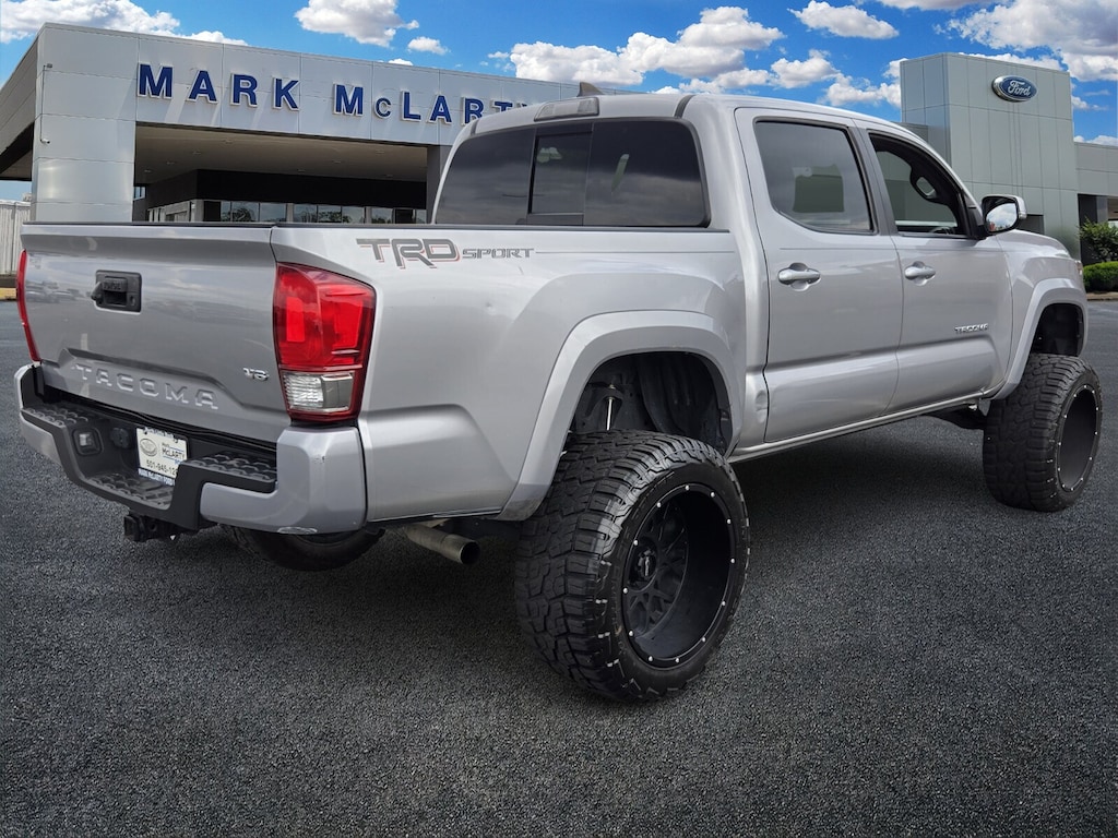 Used 2017 Toyota Tacoma  Truck Double Cab