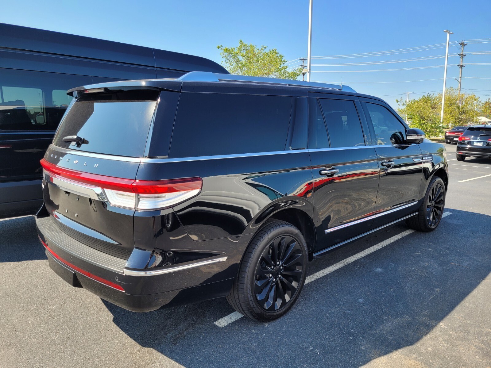 2022 Lincoln Navigator L Reserve photo 2