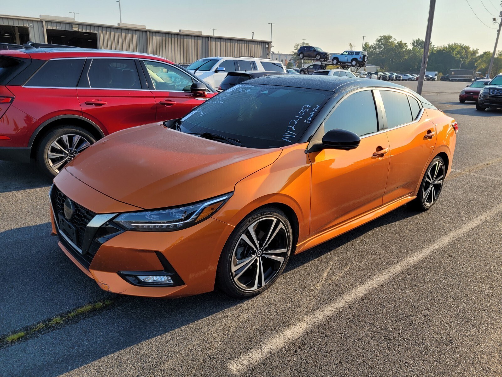 2022 Nissan Sentra SR photo 3