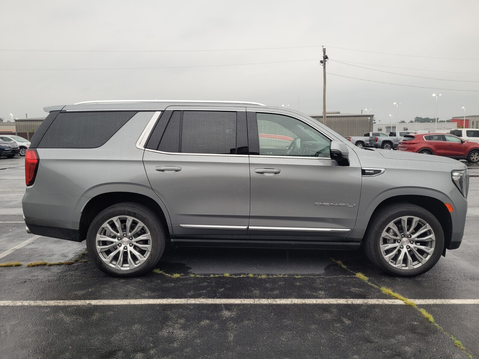 2023 Gmc Yukon Denali photo 2