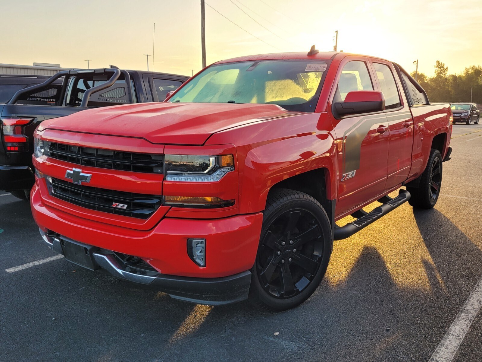 2017 Chevrolet Silverado 1500 LT photo 3