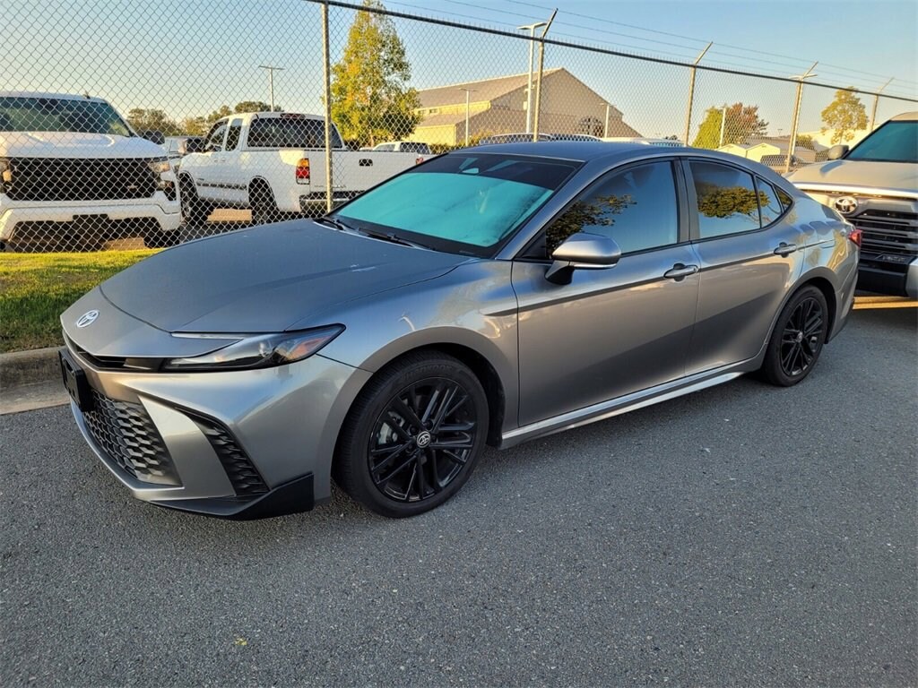 Used 2025 Toyota Camry SE Sedan