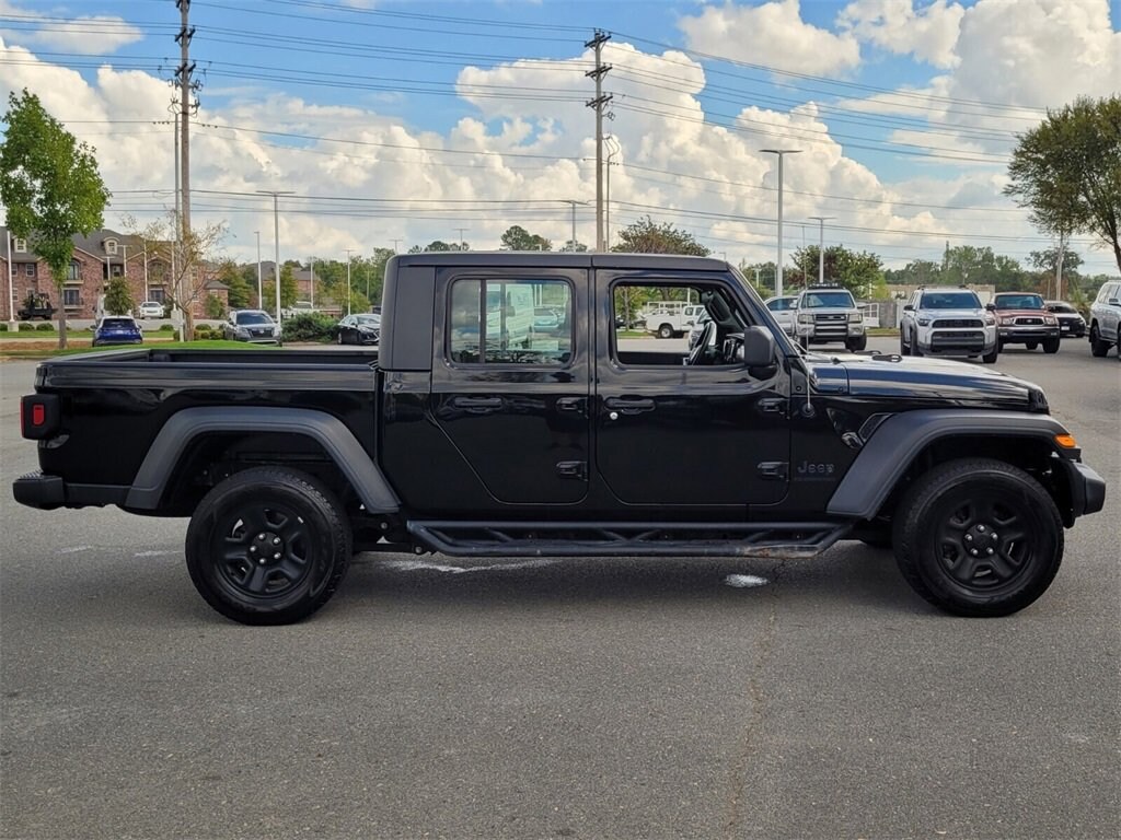 Used 2020 Jeep Gladiator Sport Truck Crew Cab