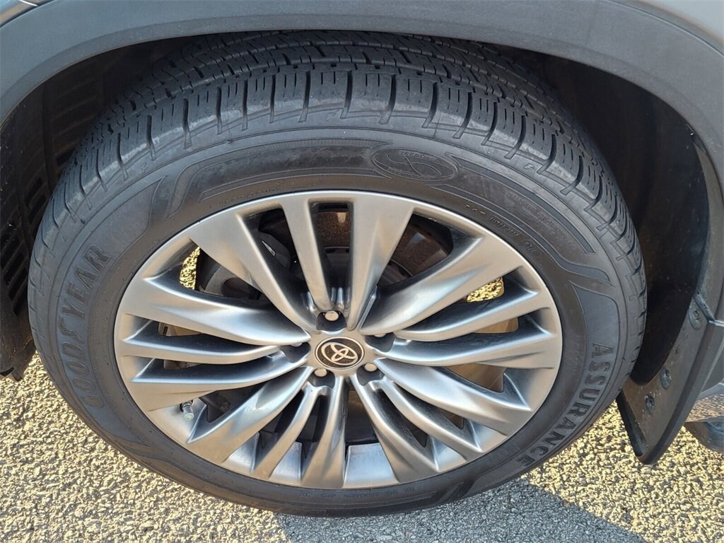 Used 2022 Toyota Highlander Platinum SUV