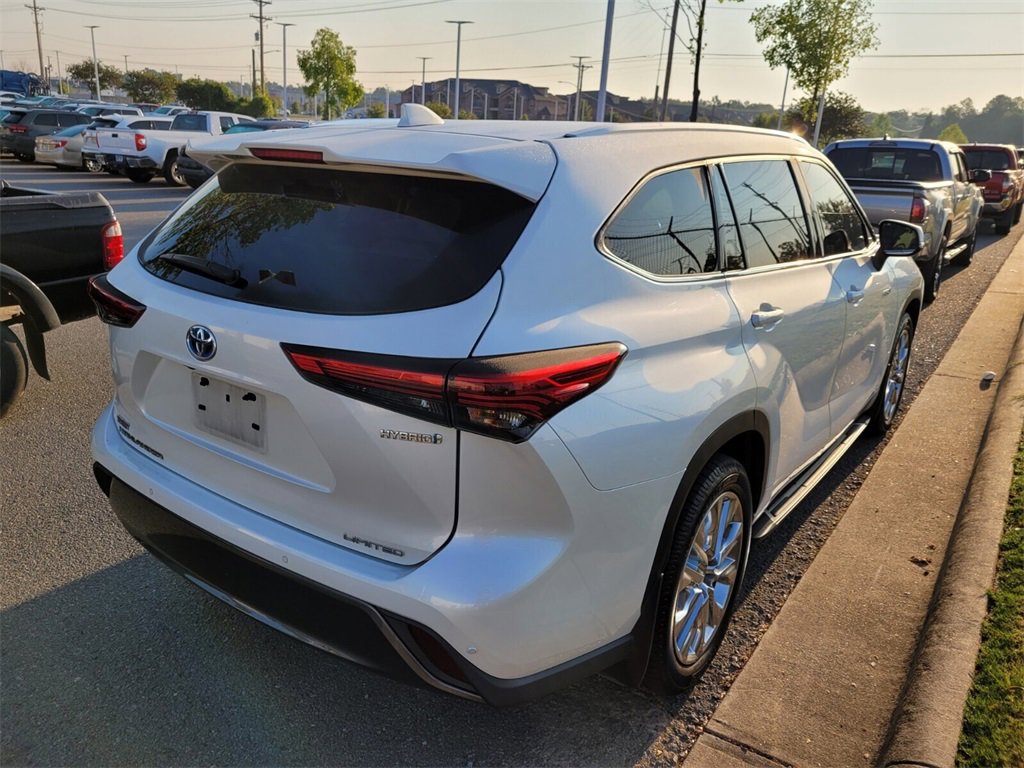 2020 Toyota Highlander Hybrid Limited photo 4