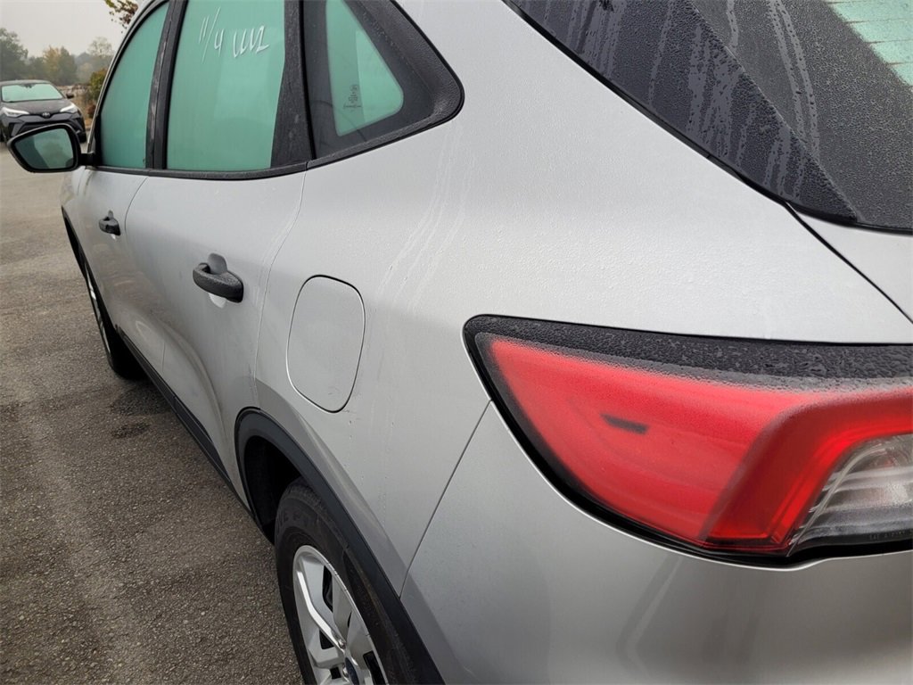 2020 Ford Escape S photo 3