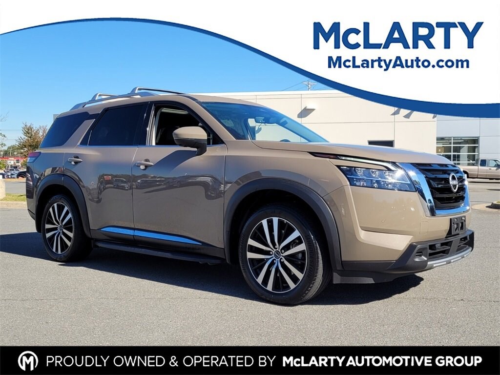 Used 2023 Nissan Pathfinder Platinum SUV
