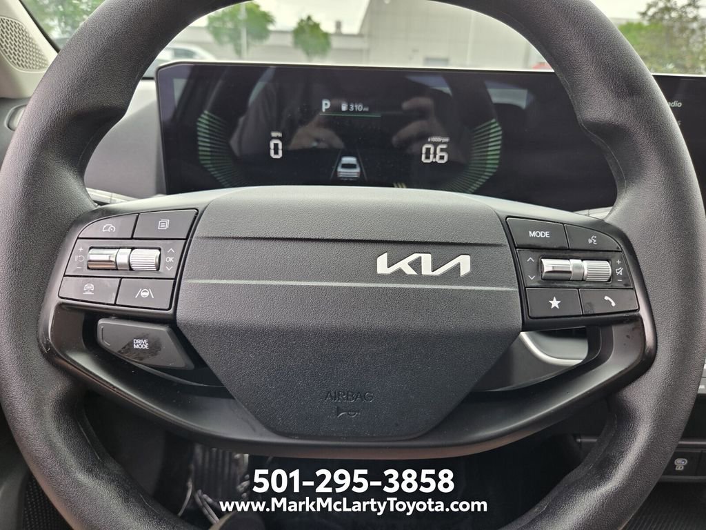 2025 Kia K4 LXS - Photo 20