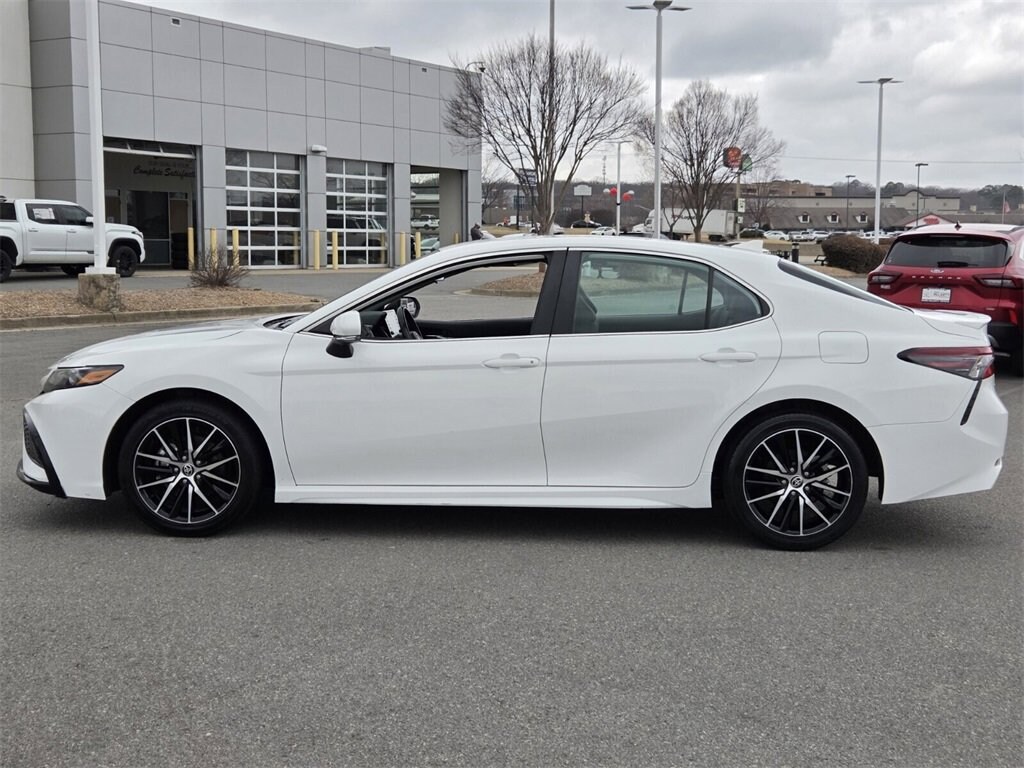 Used 2024 Toyota Camry SE Sedan