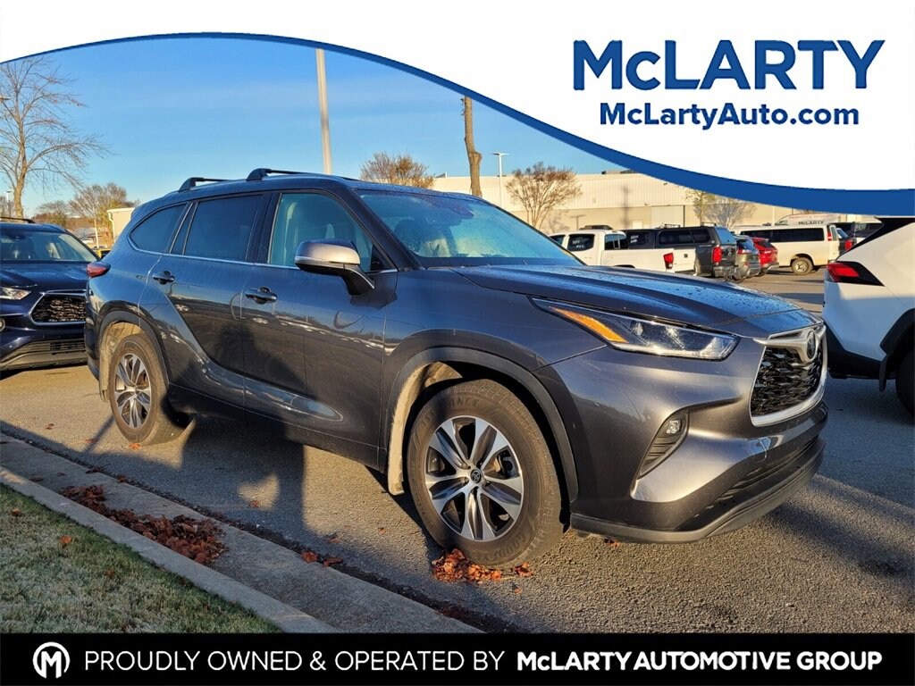 Used 2021 Toyota Highlander XLE SUV
