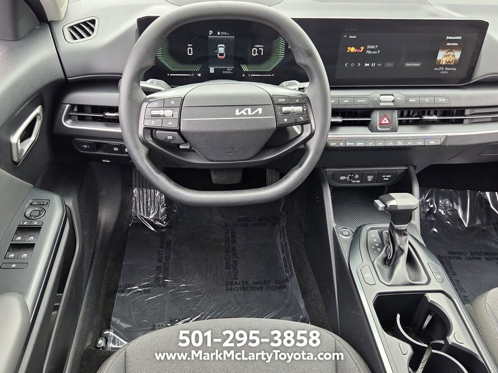 2025 Kia K4 LXS - Photo 11