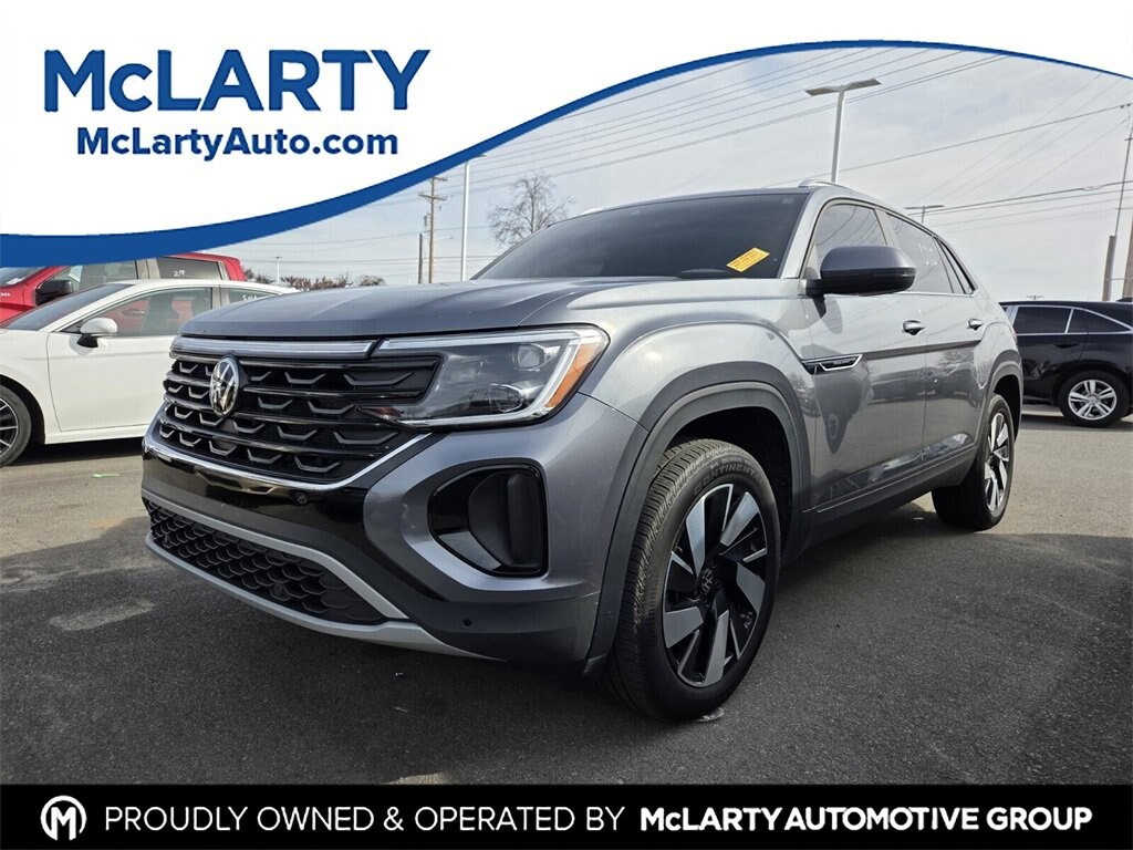 Used 2025 Volkswagen Atlas Cross Sport 2.0T SE w/Technology SUV