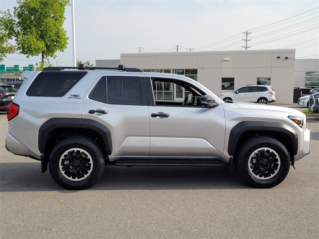 2025 Toyota 4Runner TRD Off-Road Premium photo 2