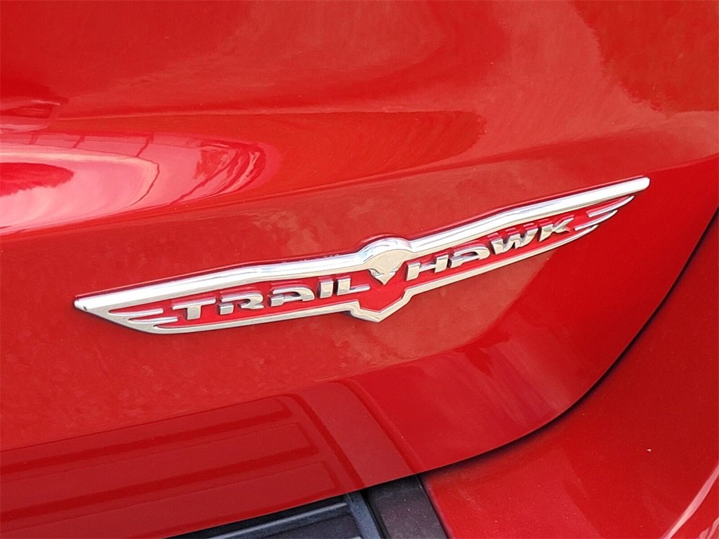 2020 Jeep Grand Cherokee Trailhawk photo 3