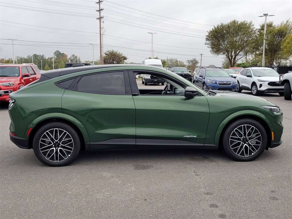 2025 Ford Mustang Mach-E Premium photo 2