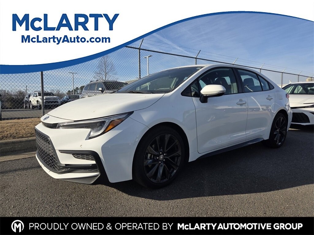 Used 2025 Toyota Corolla SE Sedan