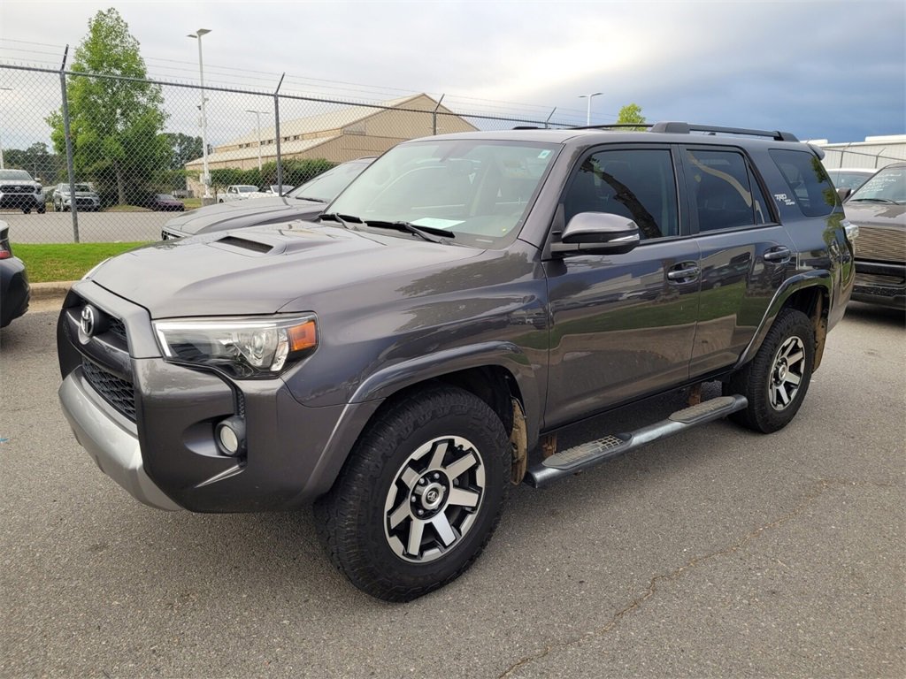 2019 Toyota 4Runner TRD Off-Road Premium photo 2