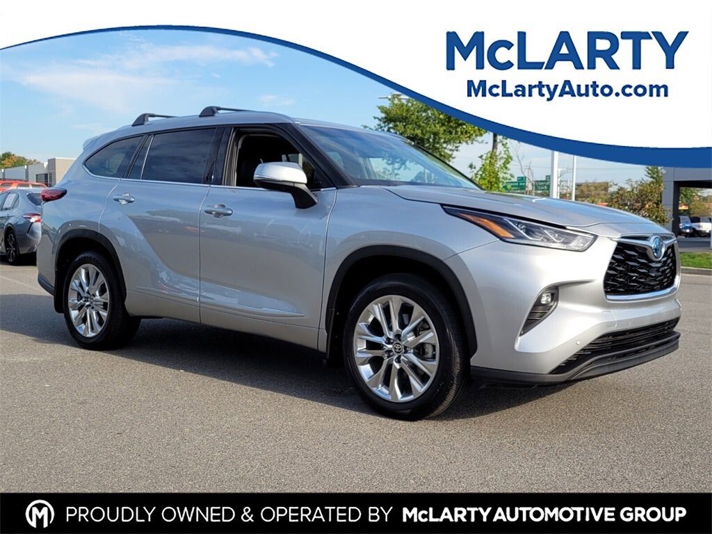 Used 2023 Toyota Highlander Hybrid Limited SUV