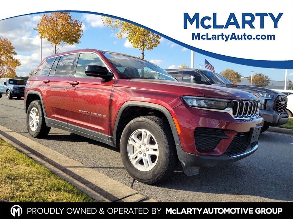 Used 2024 Jeep Grand Cherokee Laredo SUV