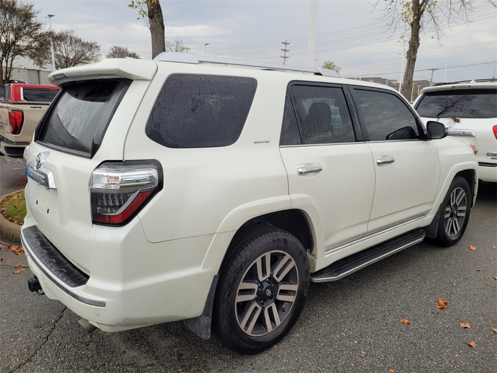 2020 Toyota 4Runner SR5 Premium photo 3