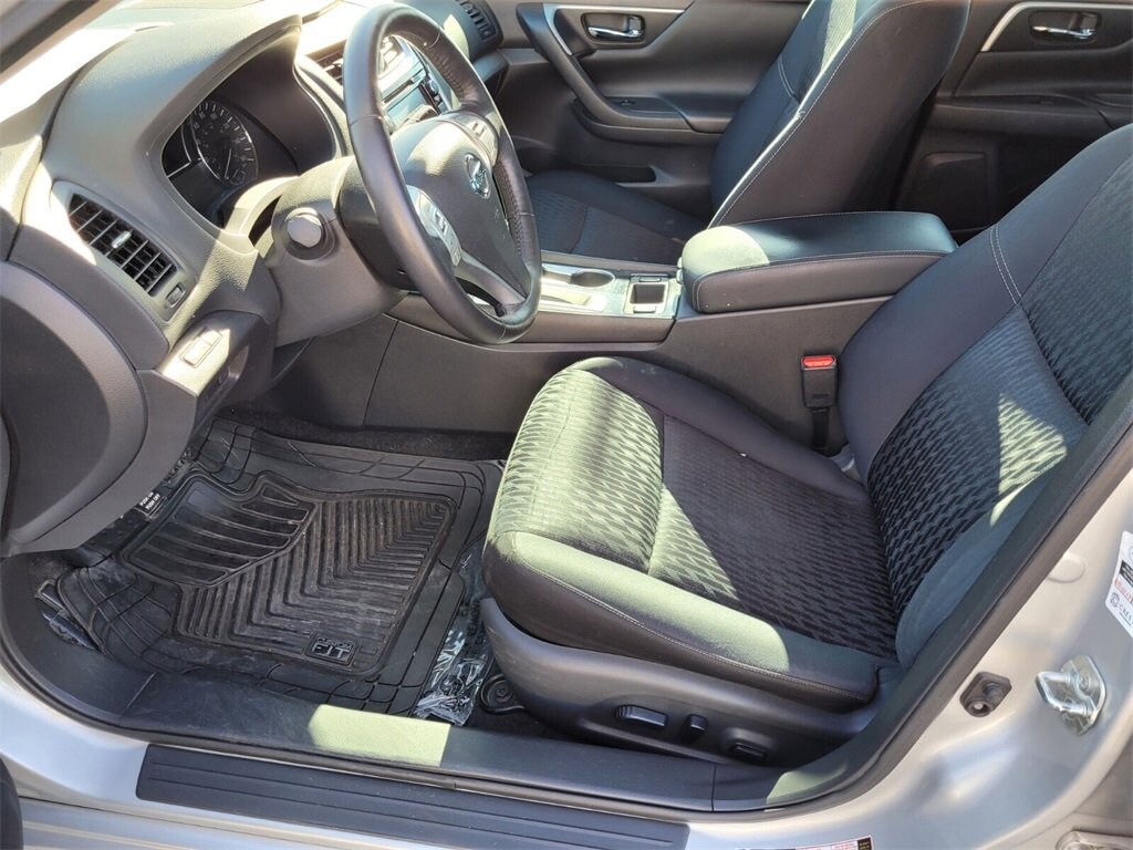 Used 2018 Nissan Altima 2.5 SV Sedan