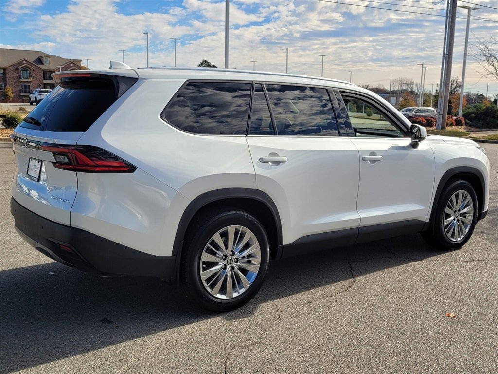 2025 Toyota Grand Highlander Platinum photo 3