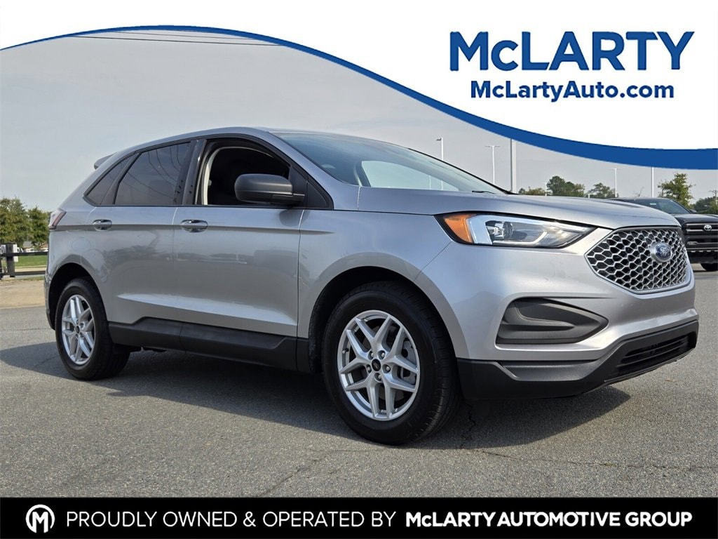 Used 2024 Ford Edge SE SUV