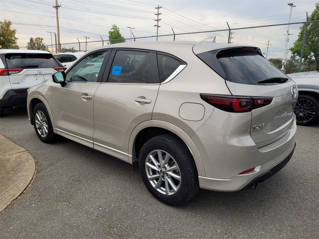 2024 Mazda CX-5 2.5 Select photo 4