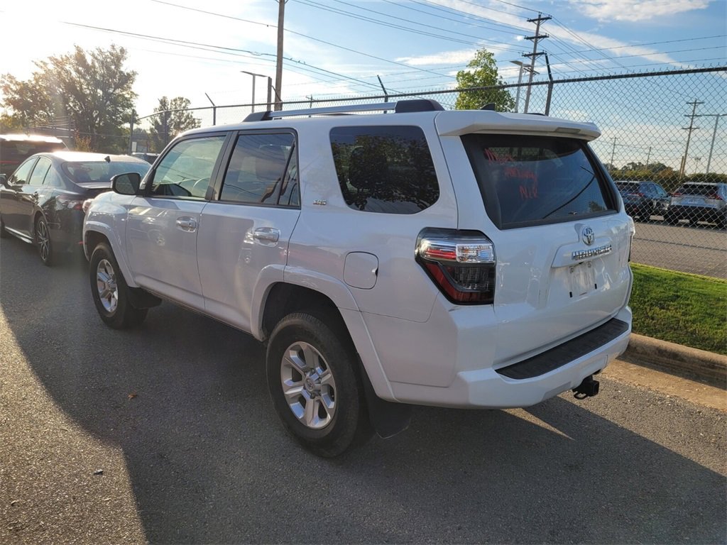 2024 Toyota 4Runner SR5 photo 3