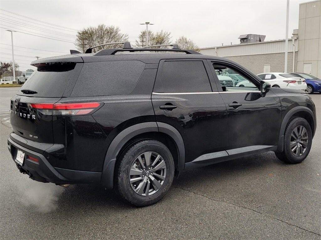 Used 2022 Nissan Pathfinder SV SUV