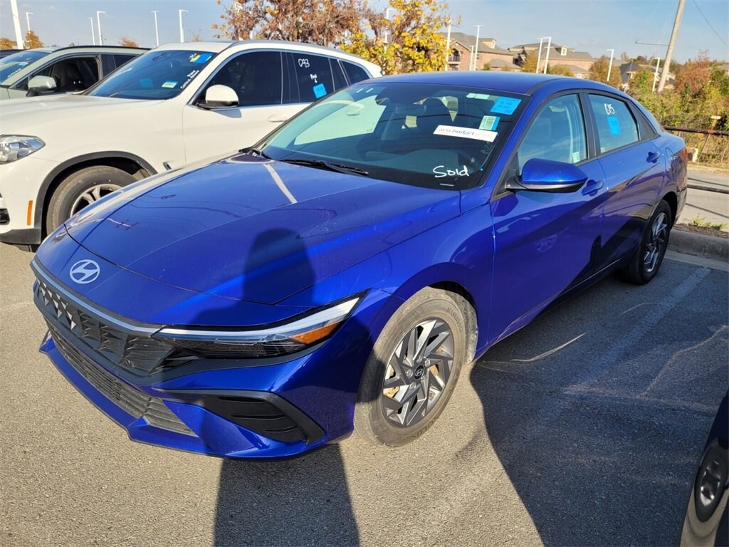 Used 2024 Hyundai Elantra SEL Sedan